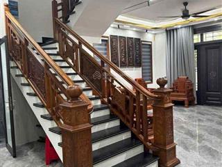 Cho thuê nhà 5 phòng ngủ siêu đẹp, thành phố bắc ninh.