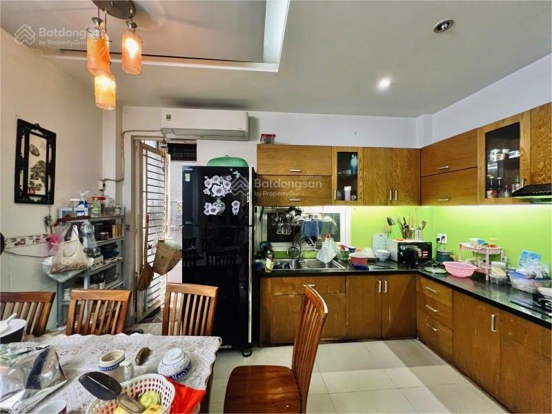 Gấp bán nhà p1, tân bình, đường bùi thị xuân, dt 65 m2, ở hoặc cho thuê, hẻm rộng rãi, nhỉnh 7.x tỷ