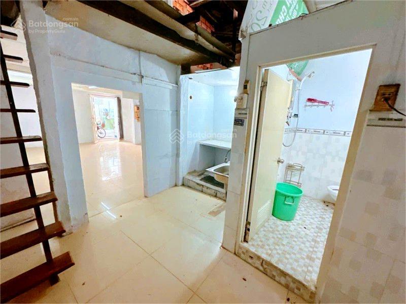 Rẻ! gấp bán! nhà nát dt 40m2  hẻm 3m  nguyễn đình chính  phú nhuận  50m ra ô tô  5.2 tỷ