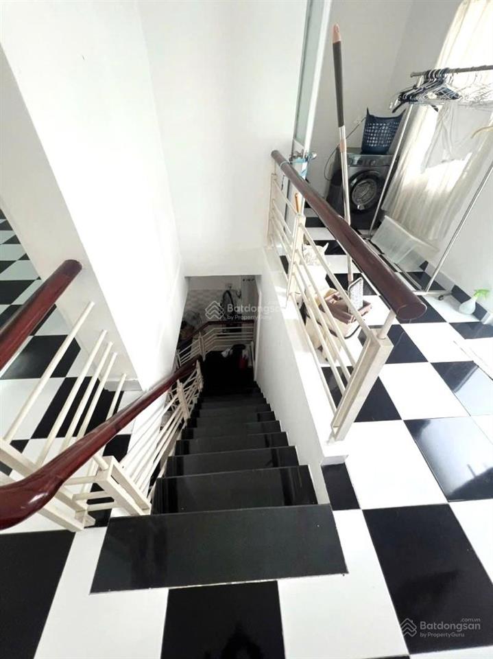 Quá rẻ, hẻm xe hơi, dt 52m2, khu phan xích long, đ.phan tây hồ, dọn vào ở ngay. nhỉnh 6 tỷ