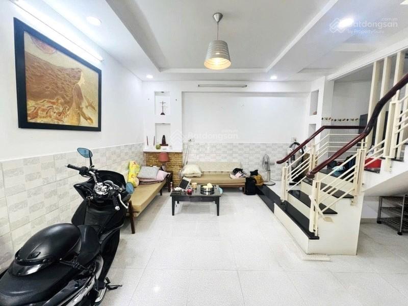 Quá rẻ, hẻm xe hơi, dt 52m2, khu phan xích long, đ.phan tây hồ, dọn vào ở ngay. nhỉnh 6 tỷ