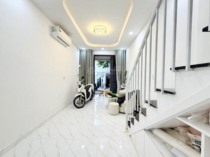 Vip! hẻm xe hơi 6m thông, nhà đẹp, 33 m2, huỳnh văn bánh, nhỉnh 6 tỷ.