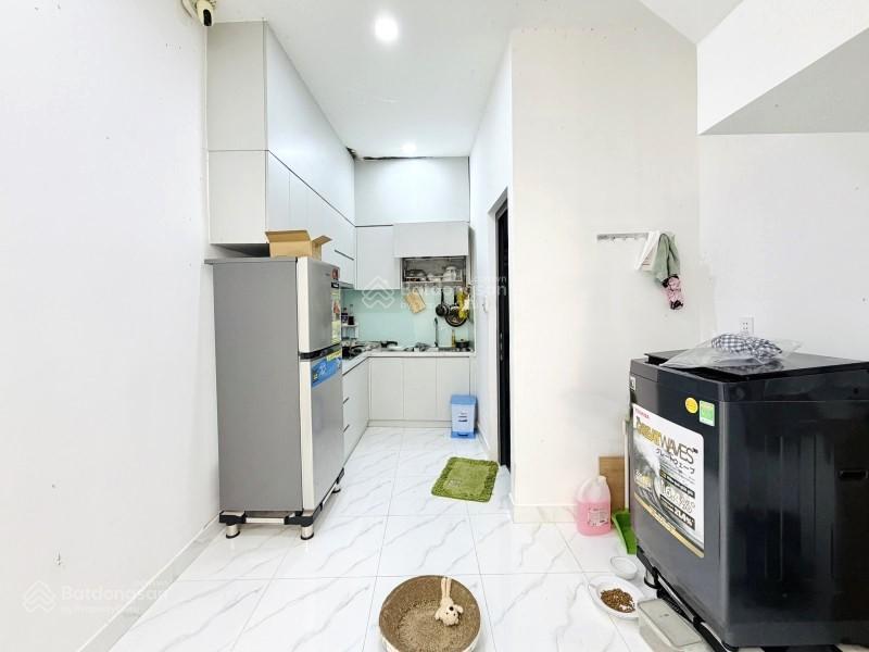 Vip! hẻm xe hơi 6m thông, nhà đẹp, 33 m2, huỳnh văn bánh, nhỉnh 6 tỷ.