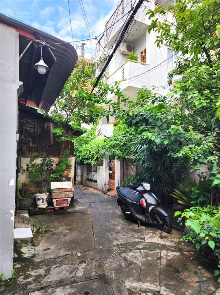 Vip! nhà có sân vườn 55m2, phú nhuận, ở thư giãn, hẻm thông, nhỉnh 7t, (còn tl).