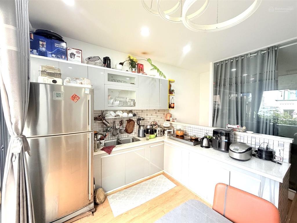 Nhà đẹp phan đăng lưu, dt 33m2, tiện mua ở, mbkd, sẵn sàng dọn vào ở, nhỉnh 7 tỷ.