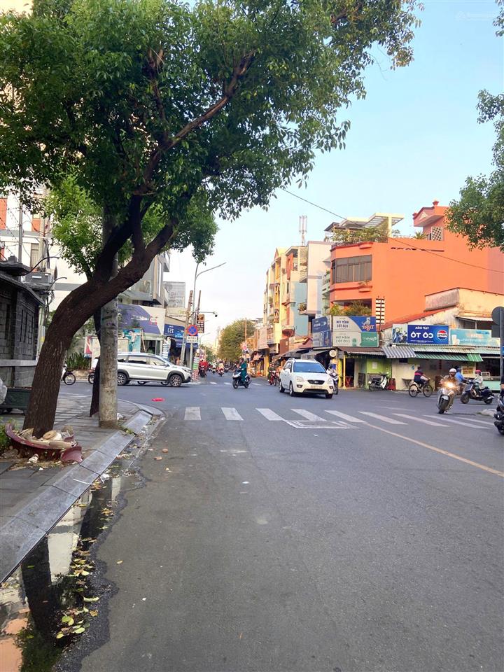 Bán căn ra mt nguyễn trọng tuyển, mới, đẹp, 3 tầng, full nội thất, tt phú nhuận, chỉ 6.x tỷ (tl)