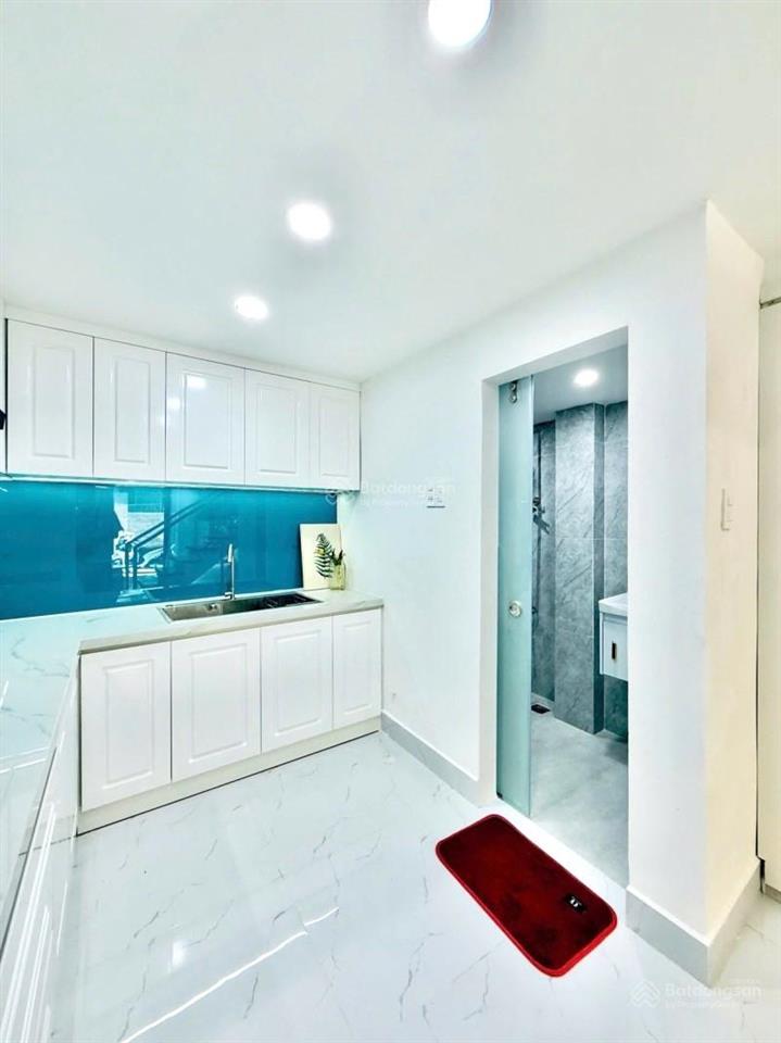 Bán căn ra mt nguyễn trọng tuyển, mới, đẹp, 3 tầng, full nội thất, tt phú nhuận, chỉ 6.x tỷ (tl)