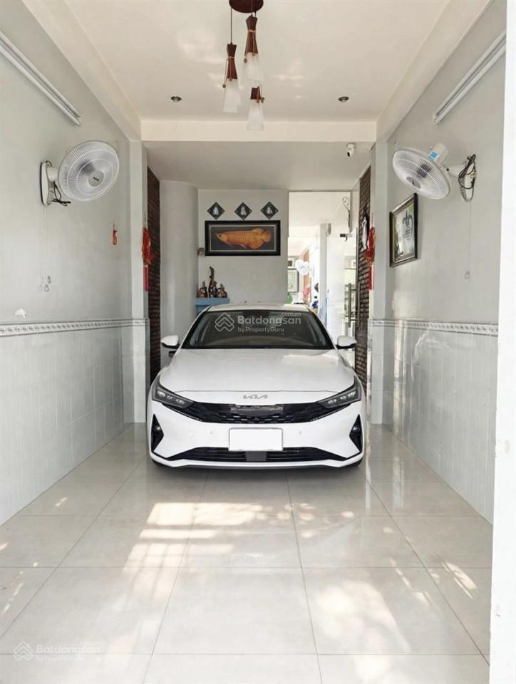 Nhà 55m2, nhỉnh 8 tỷ, xe hơi đỗ cửa, phan đình phùng, tiện mua ở hoặc làm mbkd.