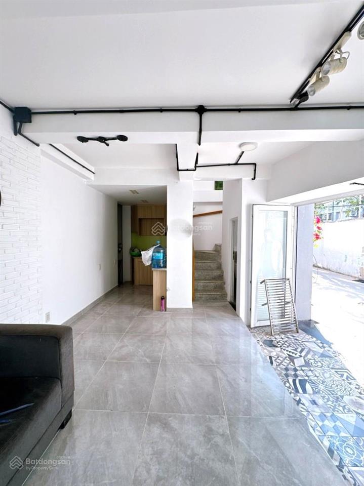 Bán nhà ( 4.5 x 8 ), căn góc, 5 tầng, đẹp, nhỉnh 6 tỷ (tl). có sẵn dòng tiền 20tr/th.