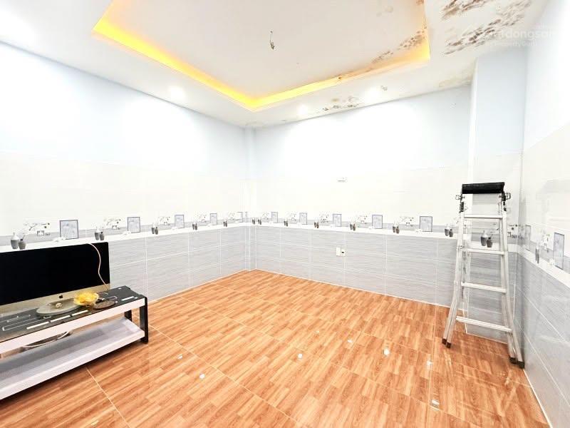 Bán gấp nhà dt 36 m2 (4x9), 4pn + 3wc, lê văn sỹ, q3, chỉ 7,8 tỷ (tl thiện chí).