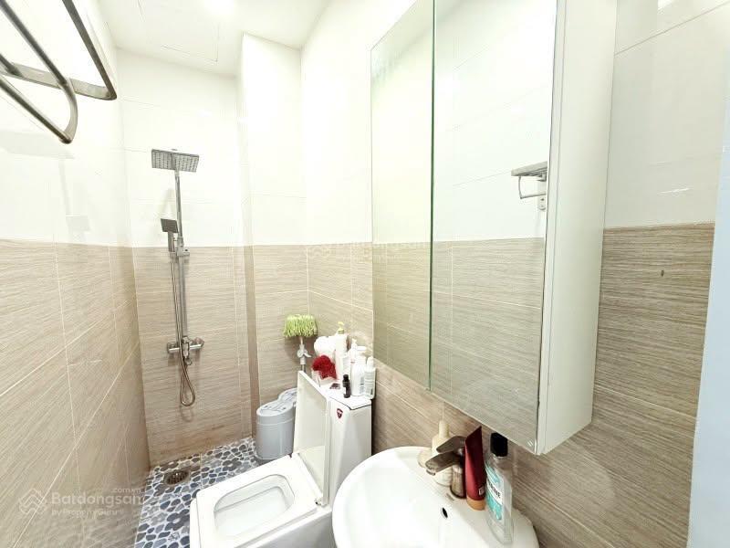 Bán gấp nhà dt 36 m2 (4x9), 4pn + 3wc, lê văn sỹ, q3, chỉ 7,8 tỷ (tl thiện chí).