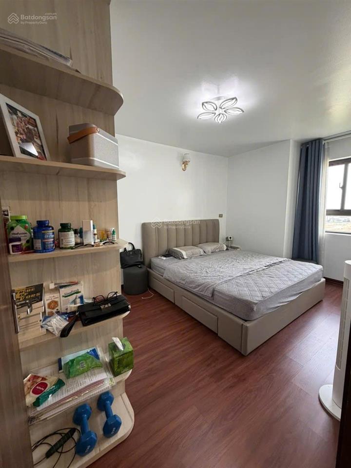 Tôi cần bán chcc lạc hồng, tây hồ, 79.2m2, 2pn, nhà đẹp, giá 6.8 tỷ.  0981 545 ***
