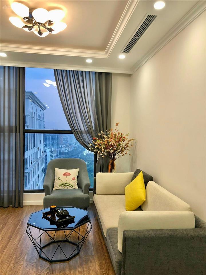 Cho thuê chcc hòa bình green 376 đường bưởi, ba đình, 70m, 2pn, 1wc nt rất đẹp, 15 tr/th