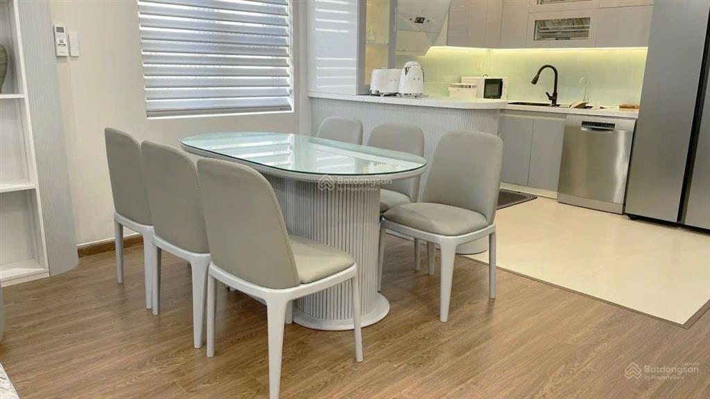 Cho thuê chcc hòa bình green 376 đường bưởi, ba đình, 70m, 2pn, 1wc nt rất đẹp, 15 tr/th