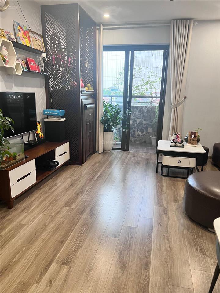 Tôi cần cho thuê căn hộ chung cư phố đội cấn, ba đình, 80m2 2pn, 13 triệu/tháng.  0379 606 ***