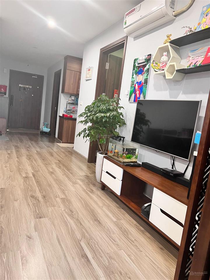 Tôi cần cho thuê căn hộ chung cư phố đội cấn, ba đình, 80m2 2pn, 13 triệu/tháng.  0379 606 ***