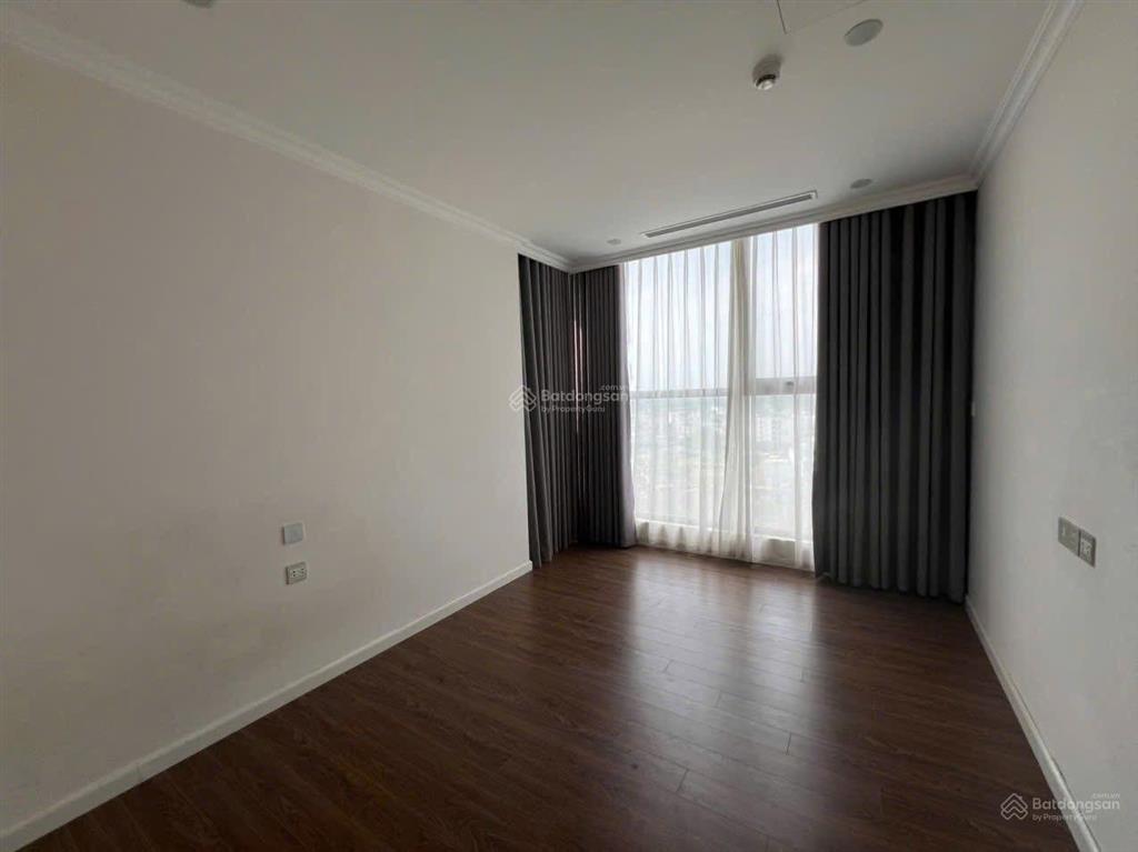 Cho thuê căn hộ chung cư hancom, tây hồ, 145m, 3pn, nội thất cơ bản, 15.5 tr/th.  0981 545 ***