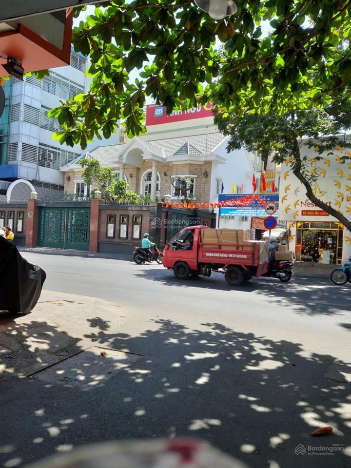 Mặt tiền võ thị sáu, gần phạm ngọc thạch  5 tầng, dt 5x19, giá 32 tỷ tl