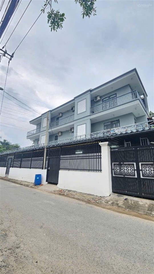 Bán căn hộ dịch vụ góc 2 mặt tiền đường lớn. ngang 10x36m, đang cho thuê 65 triệu