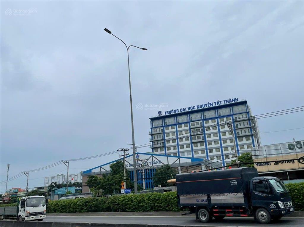 Bán căn hộ dịch vụ góc 2 mặt tiền đường lớn. ngang 10x36m, đang cho thuê 65 triệu