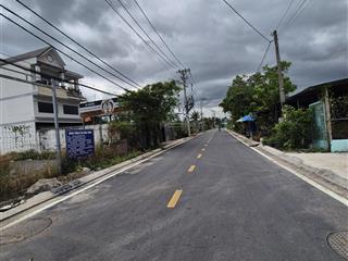 Đất góc 2 mặt tiền đường nhựa thông, đất ngang 80m dài 40m