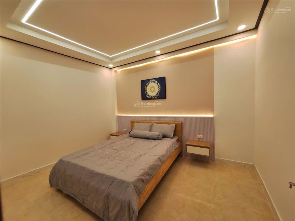 Bán nhà 2 lầu 1/ tô ngọc vân, cách chỉ 30m. đường xe tải thông 2 đầu