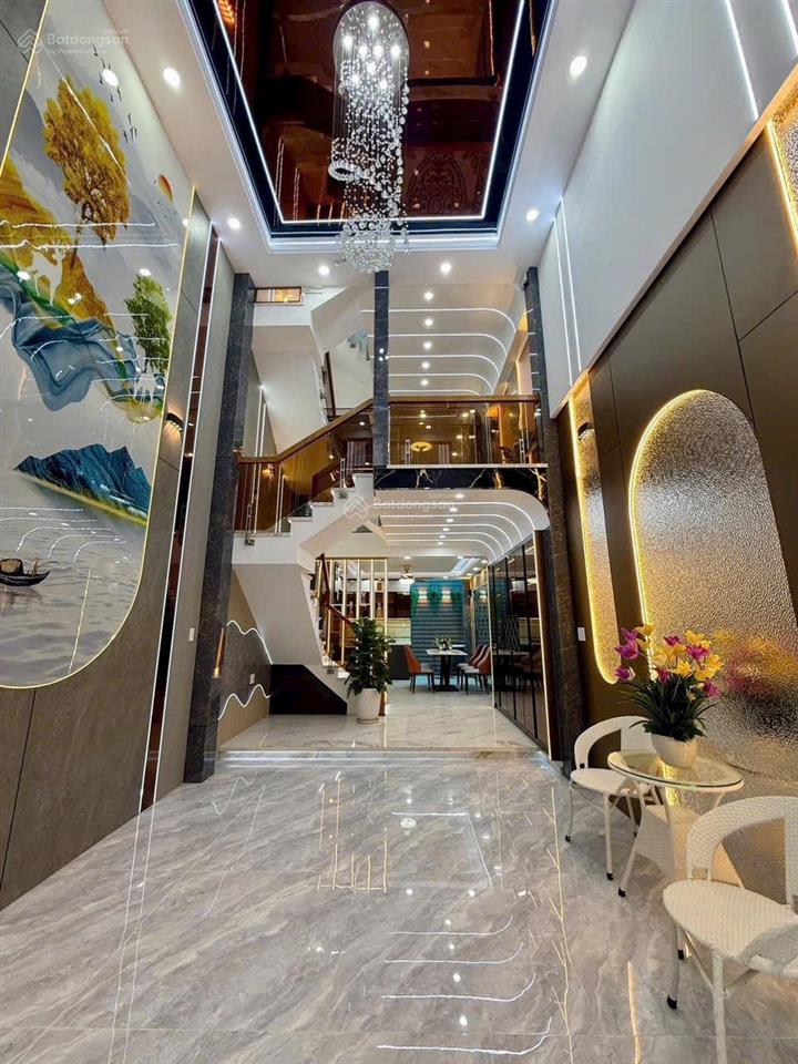 Bán nhà thạnh xuân 25, nhà xây mới full nội thất. trệt + lửng + 3 lầu