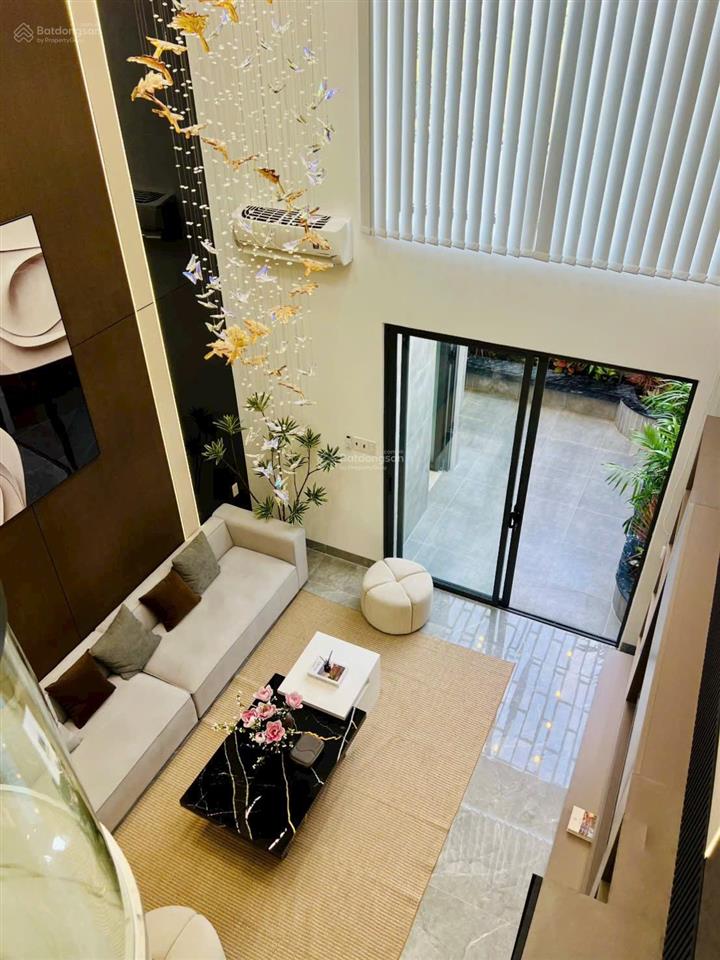 Bán nhà 4x21 có thang máy, mặt tiền đường tx23 cũ, đường nhựa thông 10m có vỉa hè. nhà xây mới 100%