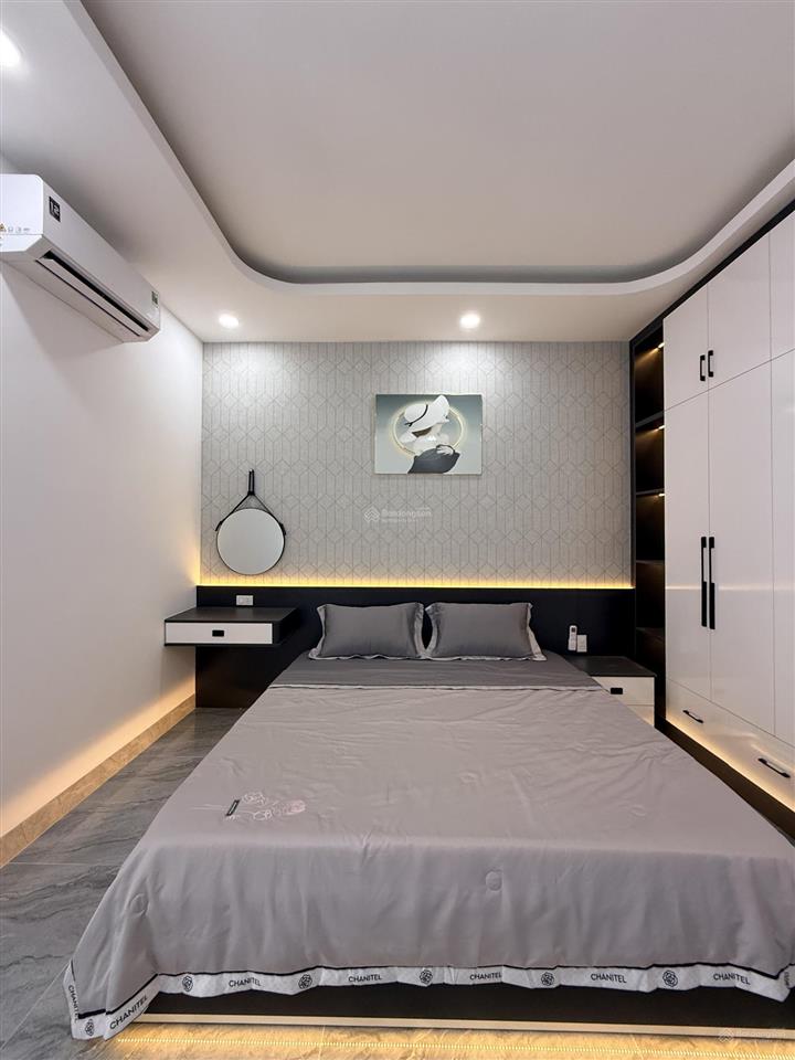 Bán nhà 1/tx25 diện tích khủng 4m2 x 19m. nhà xây mới 1 trệt 4 lầu