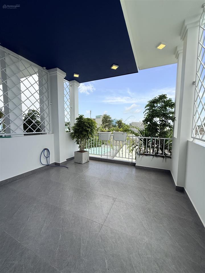Bán nhà 4 x 17,3m, xây mới 100%, full nội thất xịn xò. chỉ việc xách vali vào ở