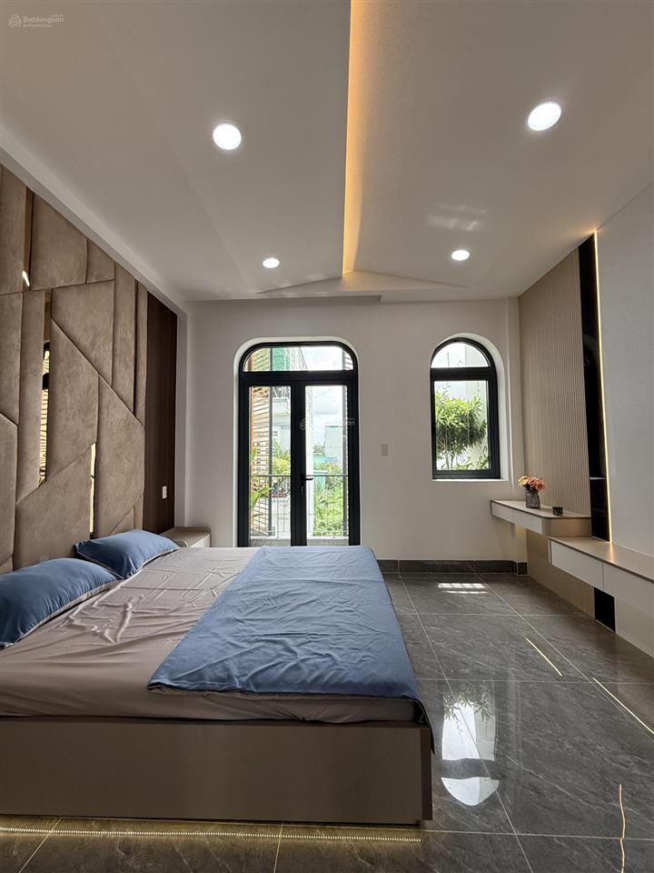 Bán nhà xây mới full nội thất, thiết kế cực có gụ. diện tích siêu khủng khiếp