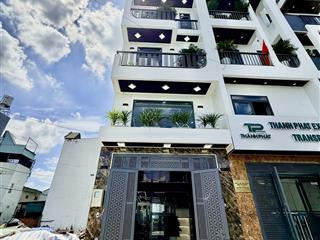 Nhà có thang máy, 4x16 trệt lửng 3 lầu full nội thất, xây mới 100%