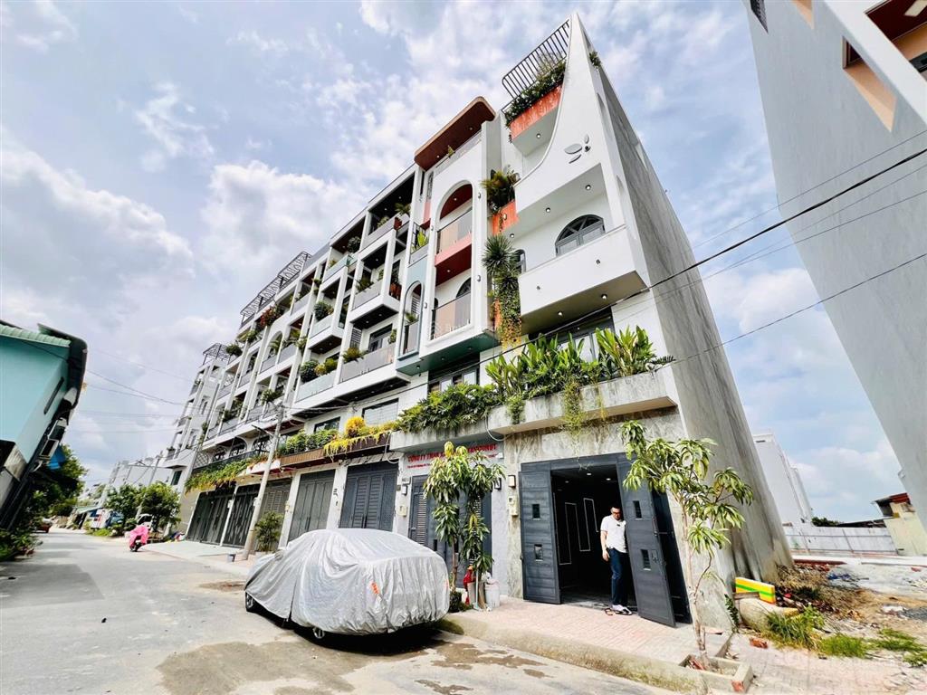 Nhà thiết kế cực đẹp, trệt + lửng + 3 lầu. vị trí vào 1 sẹc chỉ 50m, hẻm 8m