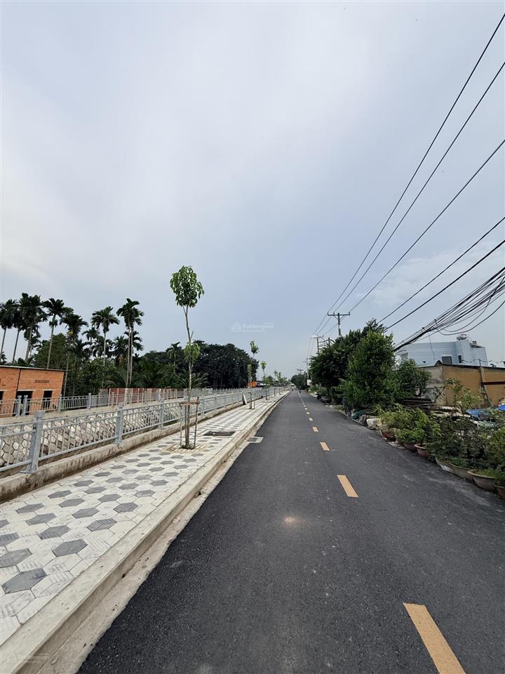 Bán đất 552m, ngang 32m, dài 17m, đất thổ cư vượng vức, đường xe tải thông