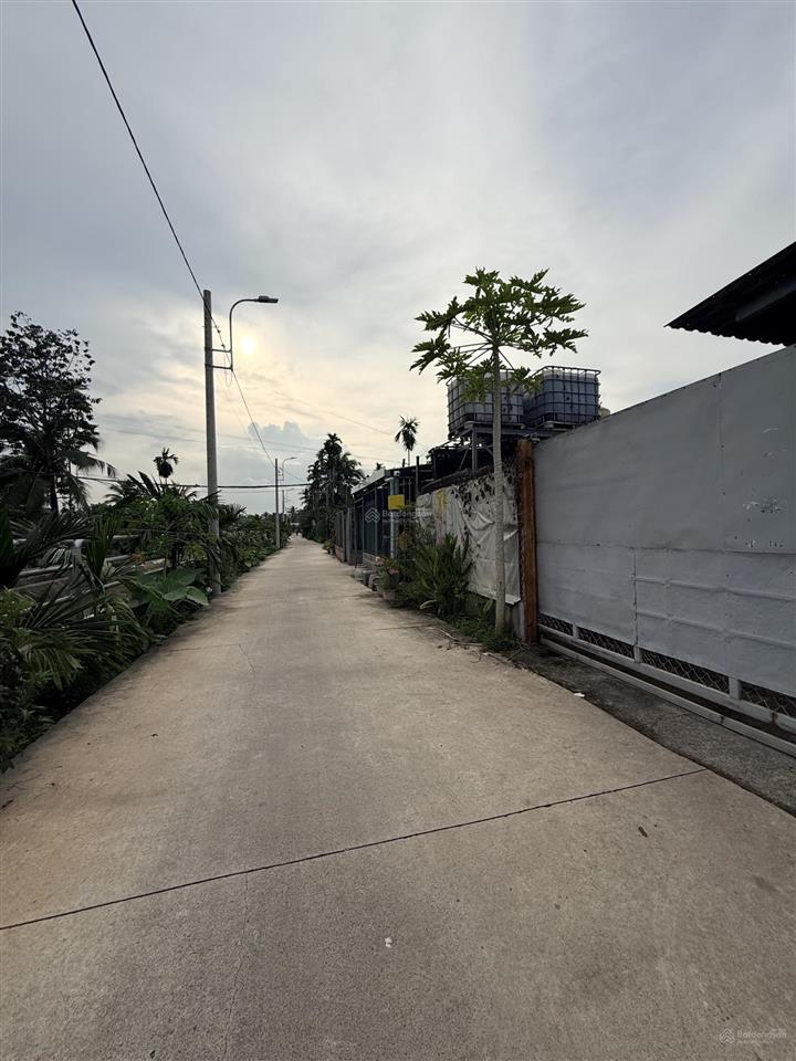 Bán đất 552m, ngang 32m, dài 17m, đất thổ cư vượng vức, đường xe tải thông