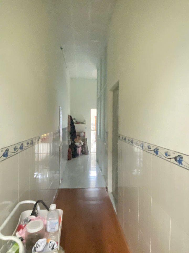 Bán Nhà cấp 4, DT 100M2, Đường 8M, Sổ Thổ Cư, KDC Đinh Thuận, Phường Tân Hiệp.