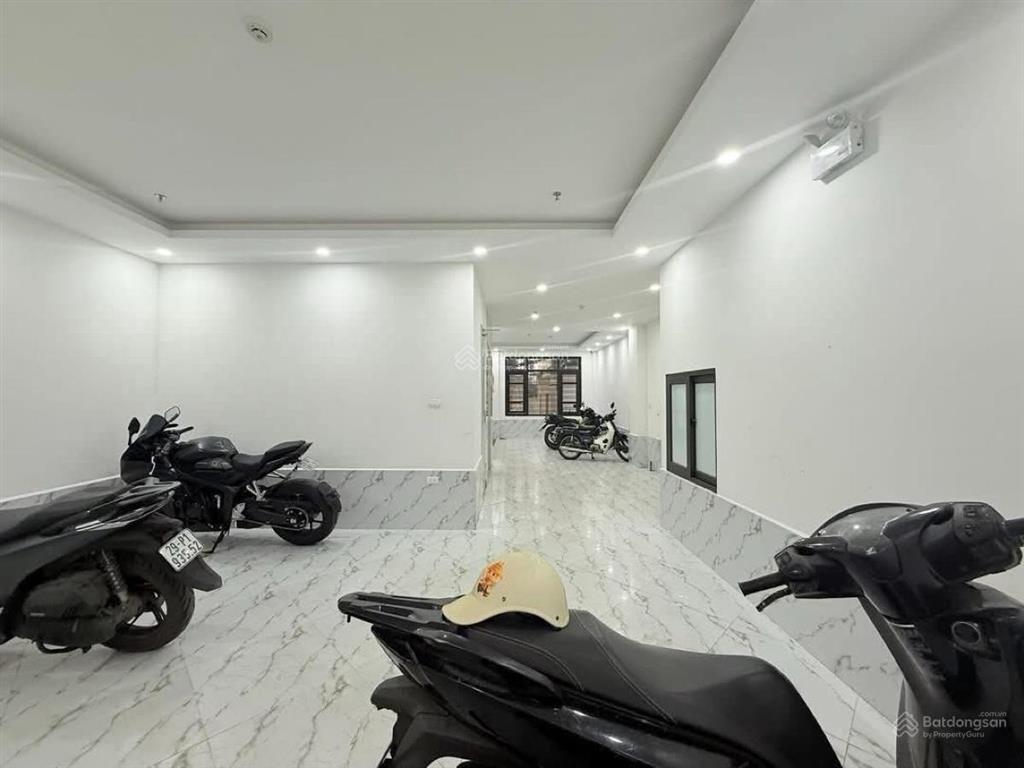 Bán gấp ccmn khu đội cấn, rõ ràng bàn giao full khách thuê, doanh thu 110tr/tháng