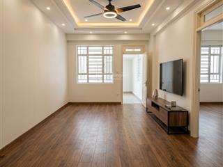 Chính chủ cần bán căn hộ tại tòa 7a lê đức thọ giá chuẩn 5,2 tỷ  68m2  bc đông nam