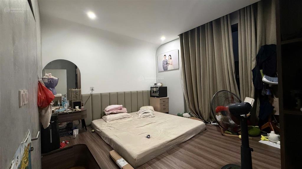 Cho thuê căn 3 ngủ cc mỹ đình pearl, view bắn pháo hoa