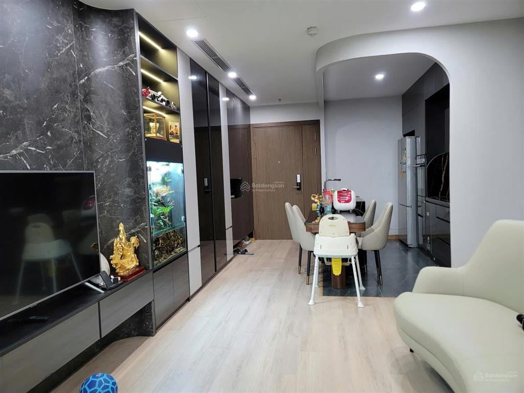Cho thuê căn 3 ngủ cc mỹ đình pearl, view bắn pháo hoa