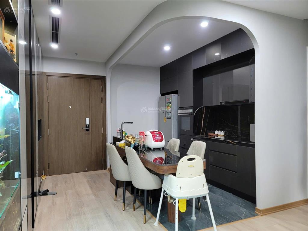Cho thuê căn 3 ngủ cc mỹ đình pearl, view bắn pháo hoa