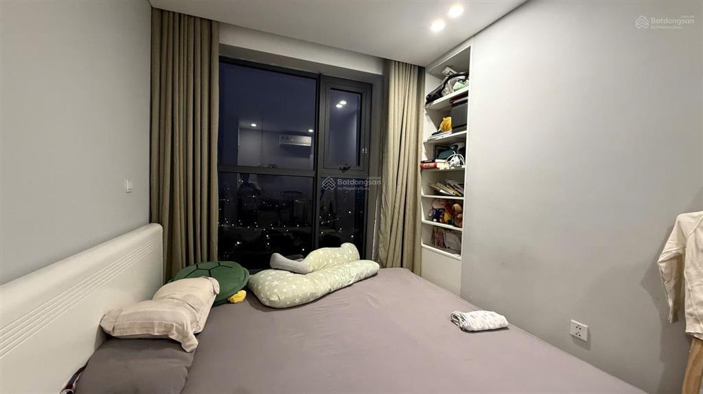 Cho thuê căn 3 ngủ cc mỹ đình pearl, view bắn pháo hoa