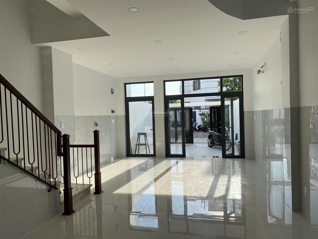 Cho thuê tầng trệt mở vp tại gói 2 mỹ gia