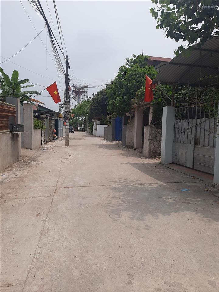 Bán đất trục kinh doanh 189m2 đối diện sân bay nội bài.  0989 743 ***