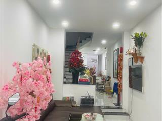 Chính chủ cần bán nhà riêng giá rẻ60m2 5tầng 7pn,6wc quận 10 hồ chí minhchỉ với 15 tỷ200 hàng hiếm