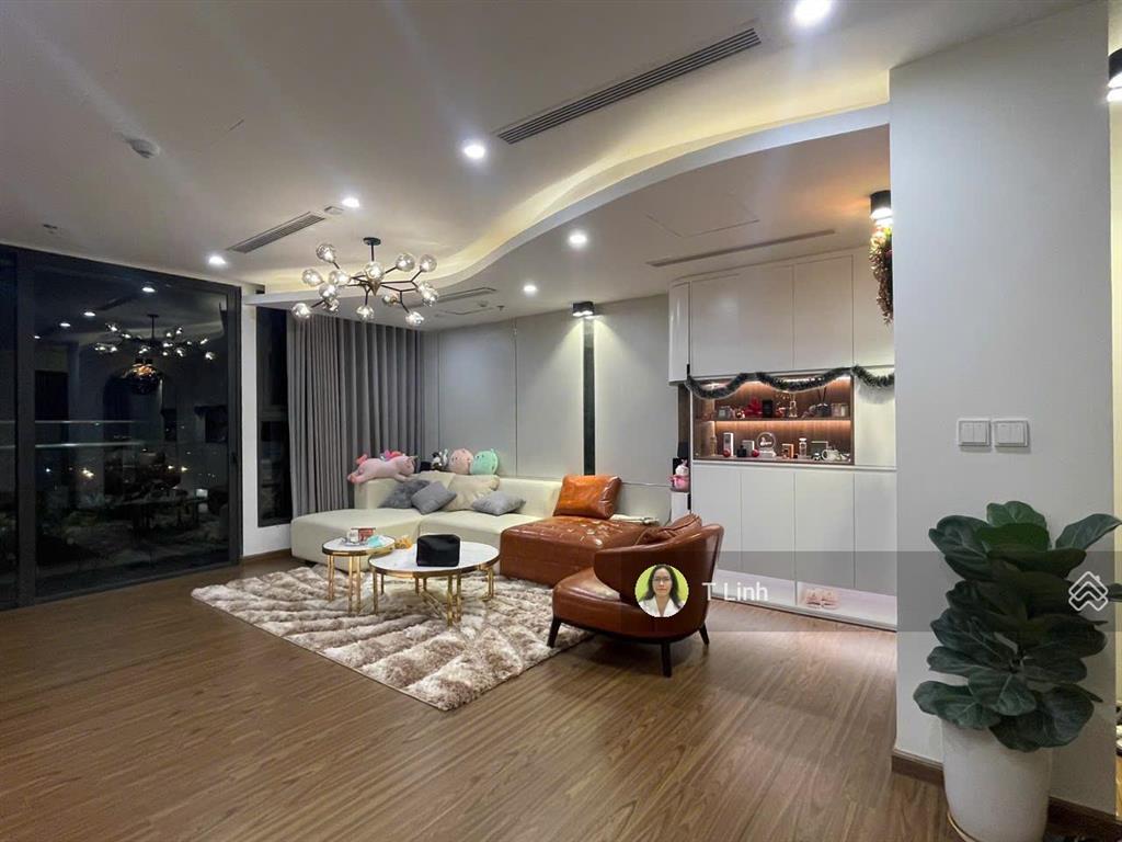 Cho thuê căn hộ vinhomes west point đỗ đức dục, 3 phòng ngủ, đầy đủ đồ, vào ở luôn