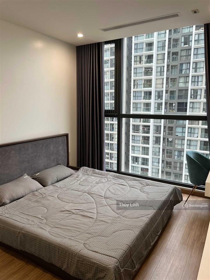 Cho thuê căn hộ 3 ngủ view hồ điều hòa vinhomes skylake, đủ nội thất đẹp