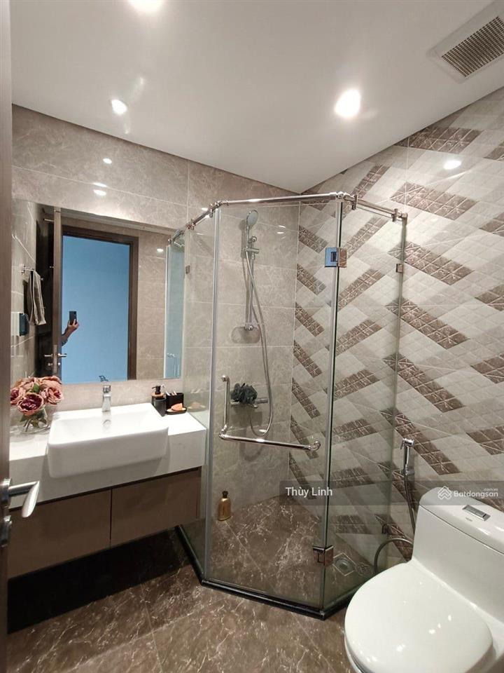 Cần bán căn hộ 2pn vinhomes west point, tòa w3, sẵn hợp đồng thuê, gồm nội thất