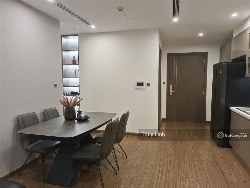 Cần bán căn hộ 2pn vinhomes west point, tòa w3, sẵn hợp đồng thuê, gồm nội thất
