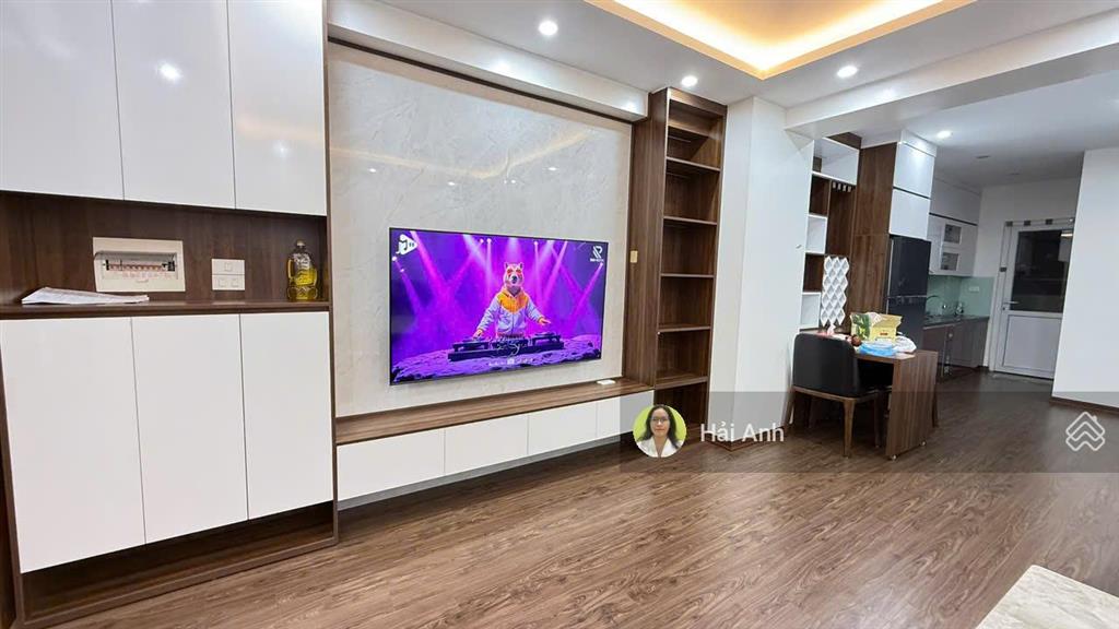 Bán căn hộ 3 phòng ngủ tòa 30t nguyễn chánh, tầng 15+, sẵn sổ đỏ, sẵn nội thất